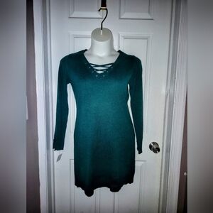 IZ Byer Emerald Green Lace Up Detail Long Sleeve Sweater Dress Sz L